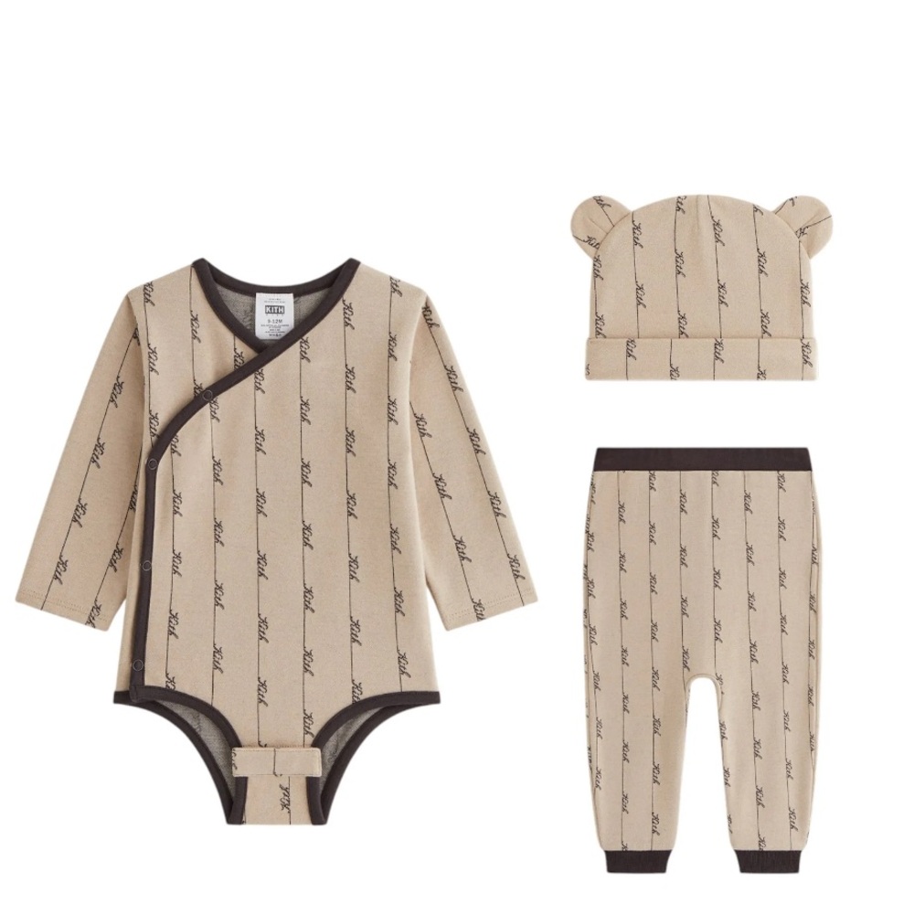 Kith Baby Monogram Gift Set - Beige Kithmas 2024